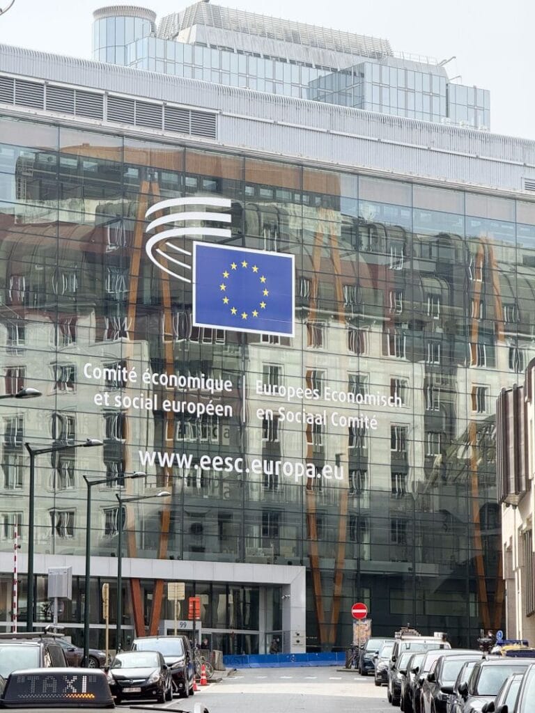 Das fem auf Delegationsreise nach Brüssel